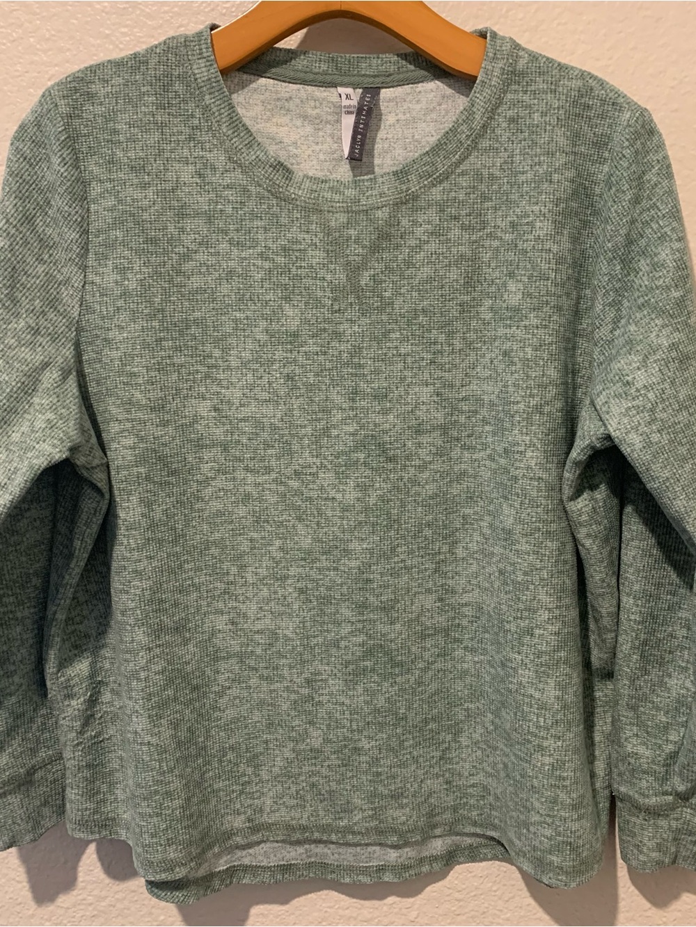 Jaclyn Intimates Light Green Ribbed Crewneck top Sweater